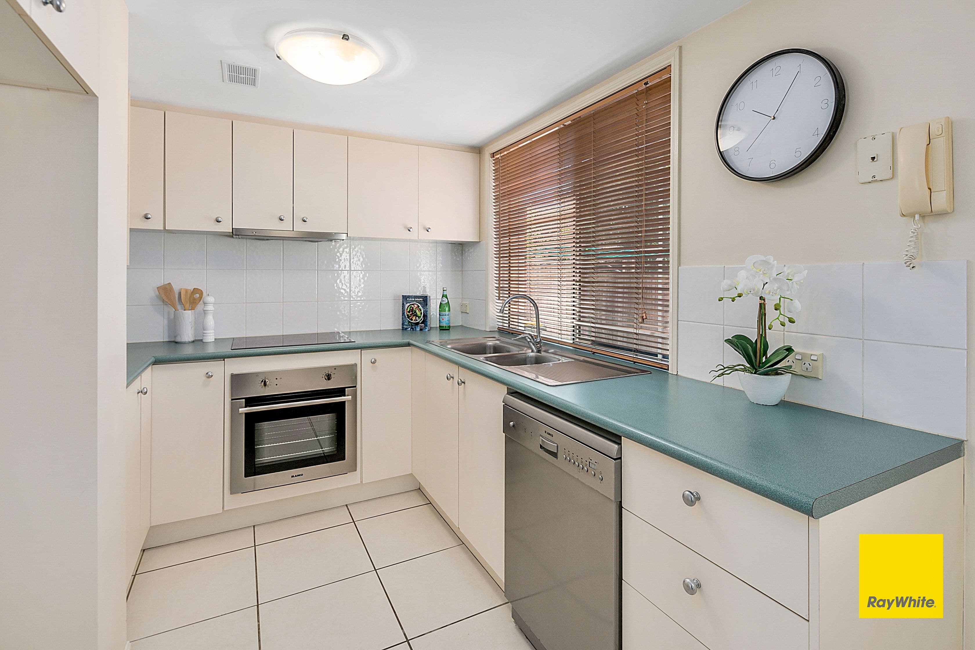 138 Marshall Street, Ivanhoe, Ivanhoe - Thumbnail 3