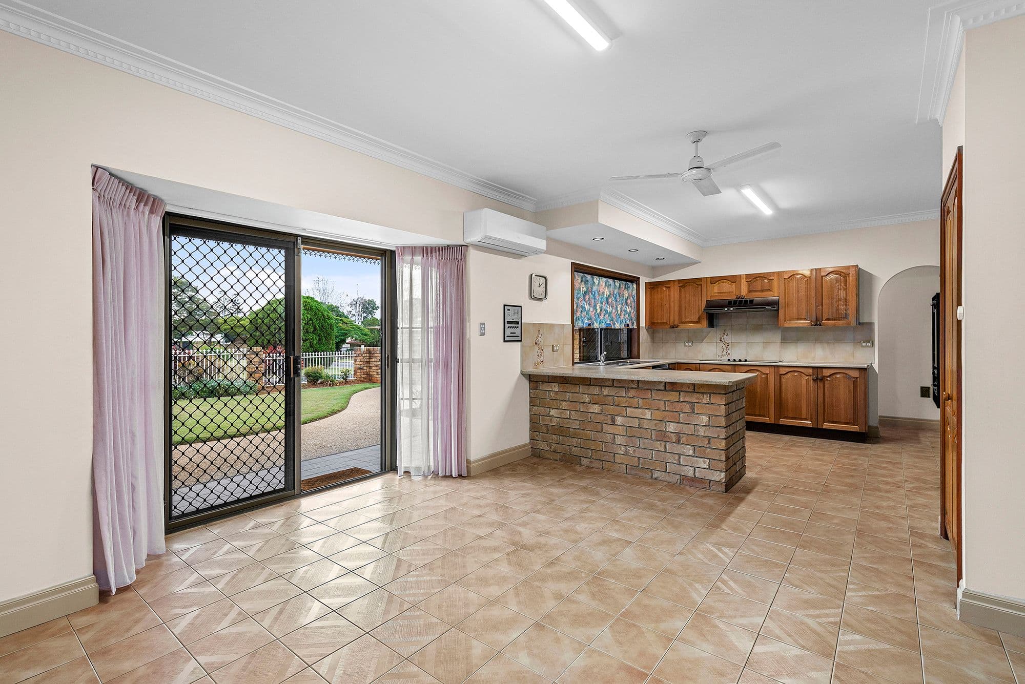 70 Retreat Street, Bridgeman Downs QLD 4035, Bridgeman Downs - Thumbnail 8