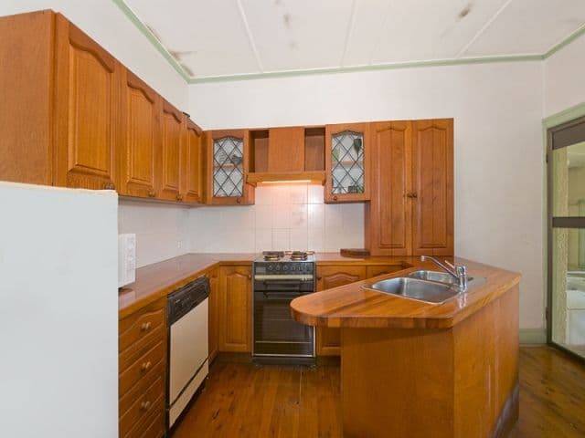 37  Austral Avenue, GRACEVILLE QLD 4075, Graceville - Thumbnail 5