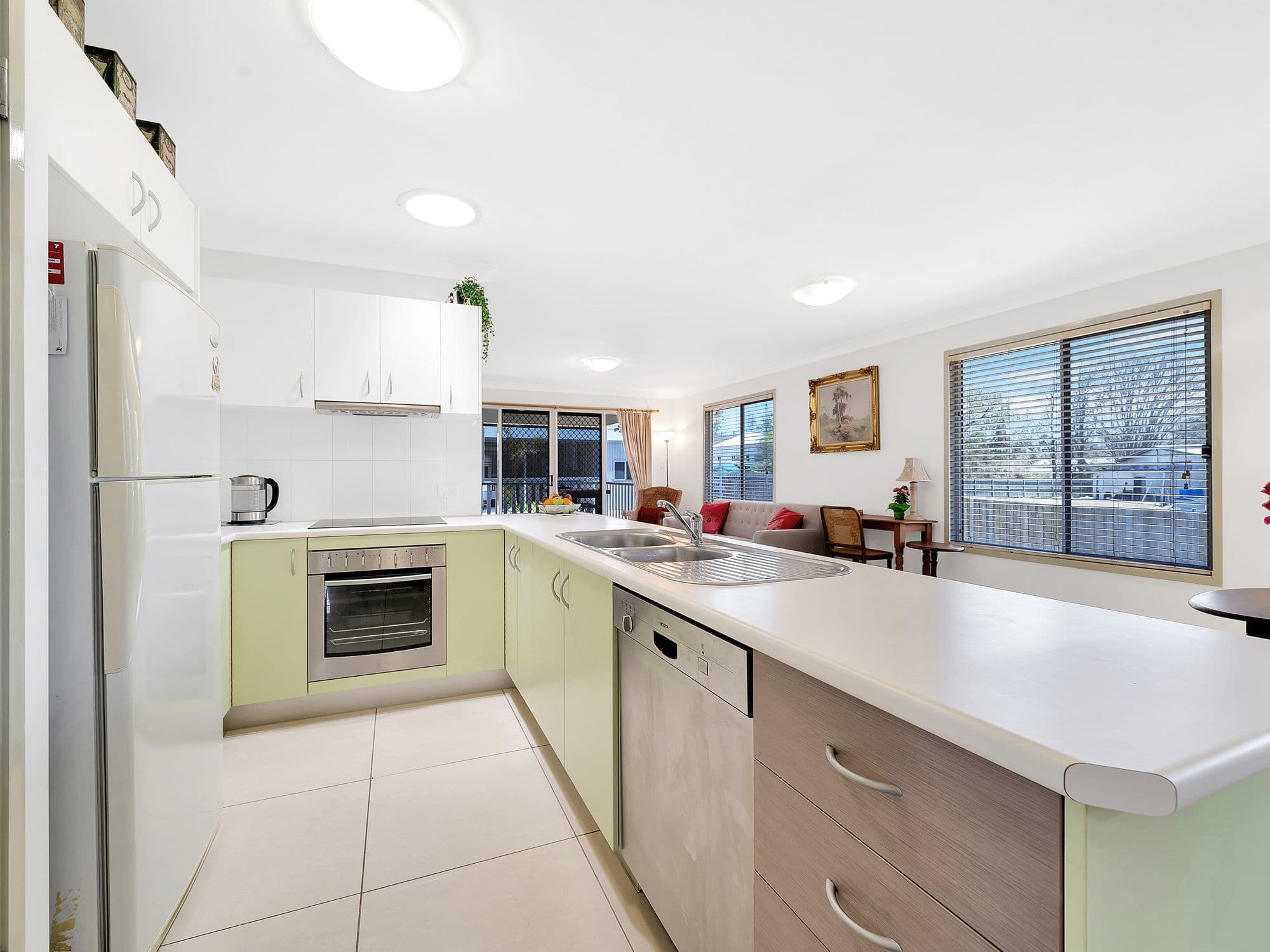3 Edward Street, Esk QLD 4312, Esk - Thumbnail 3
