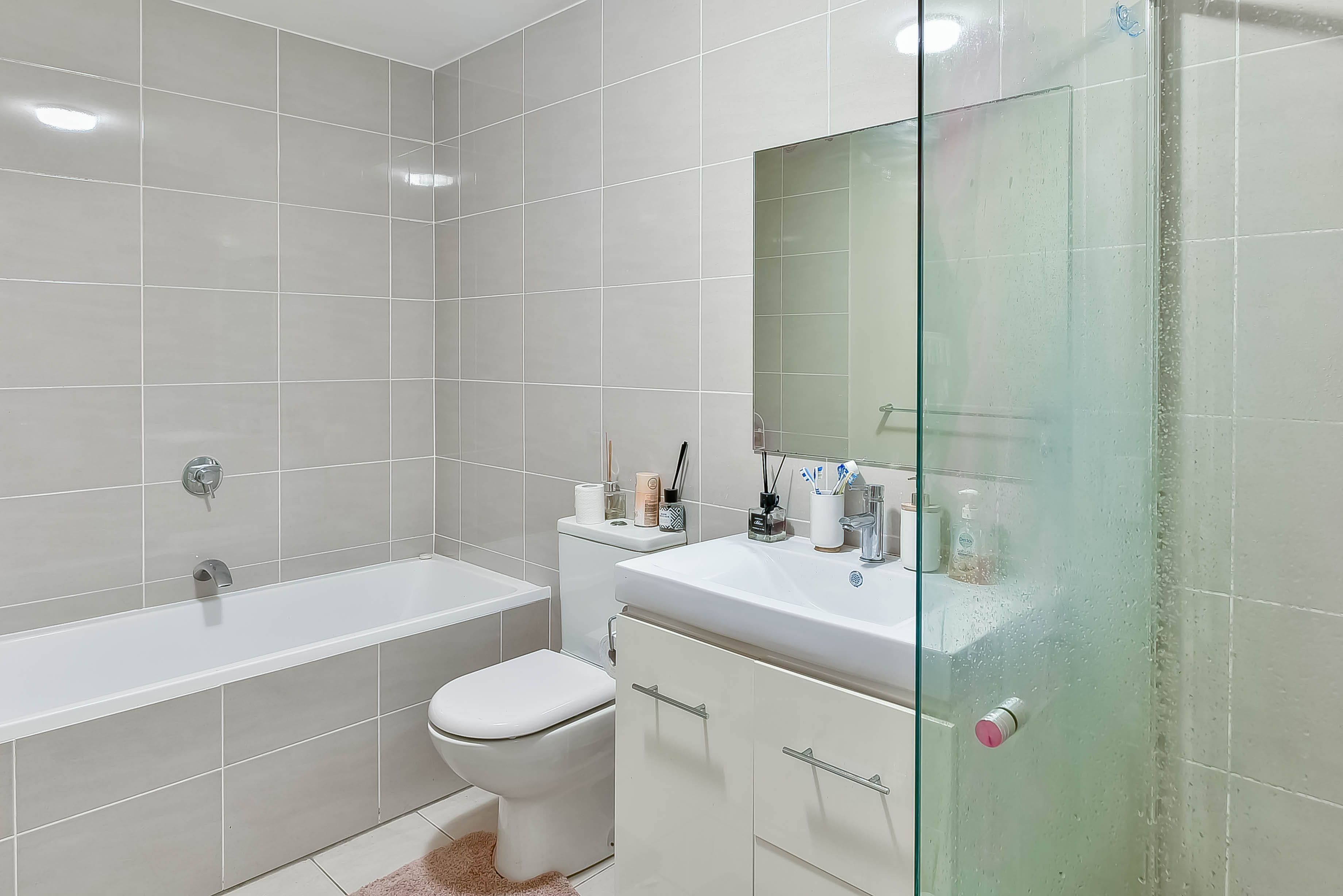 17 Warby Street, Campbelltown - Thumbnail 4