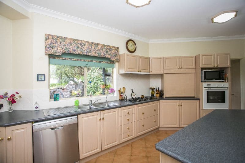 12 Walbeck Road, Kalamunda WA 6076, Kalamunda - Thumbnail 6