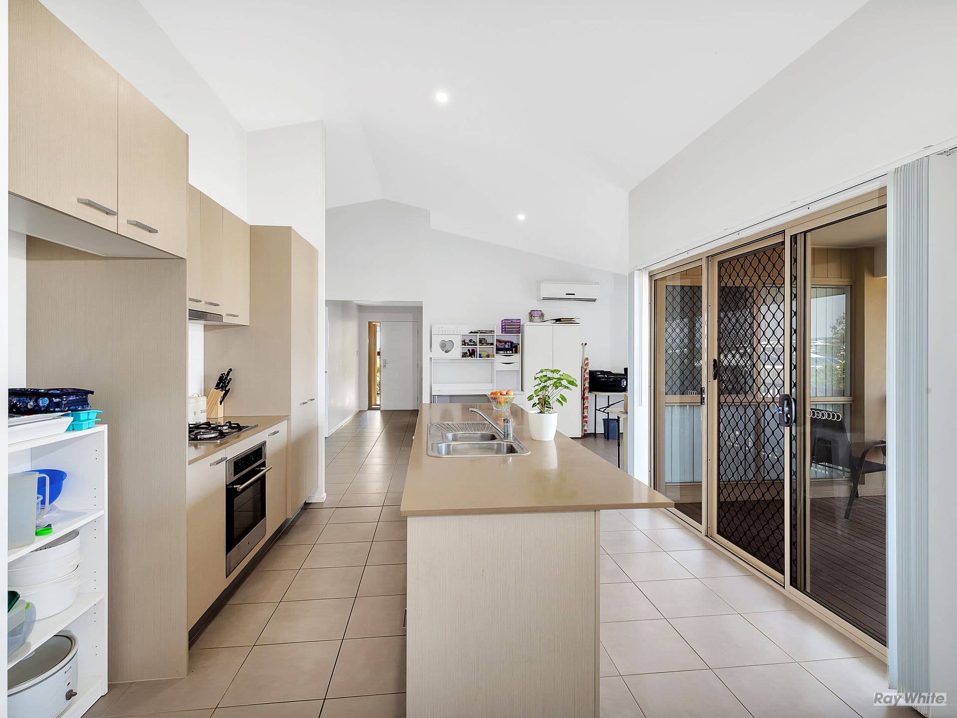 35 Laguna Crescent, Springfield Lakes QLD 4300, Springfield Lakes - Thumbnail 5