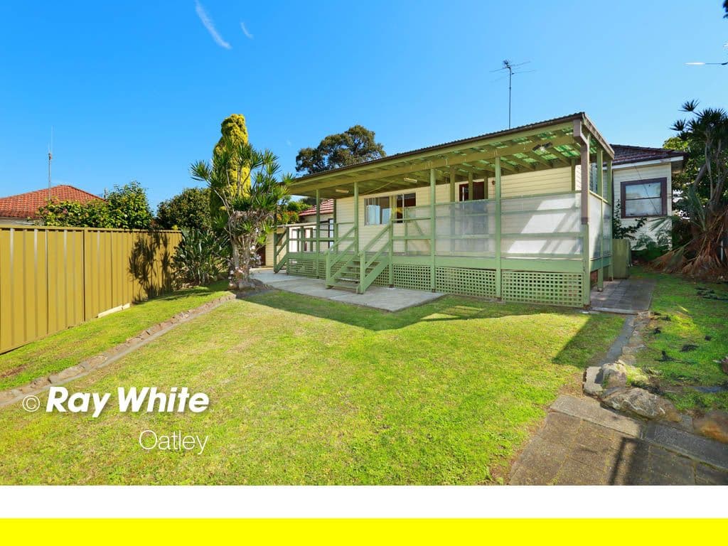 31 Beaconsfield Road, Mortdale NSW 2223, Mortdale - Thumbnail 2