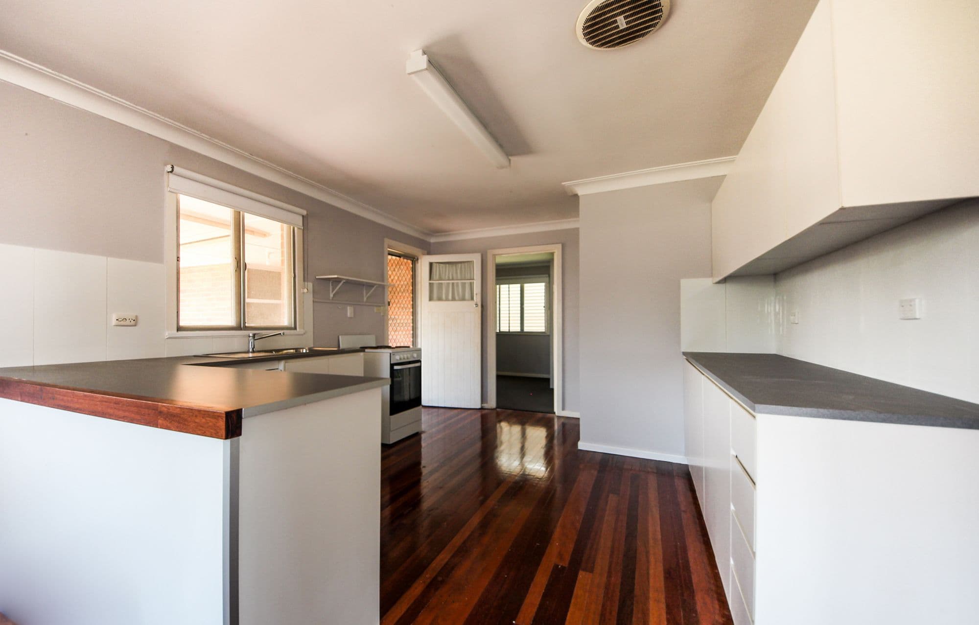 38 Roscommon Road, Boondall QLD 4034, Boondall - Thumbnail 2