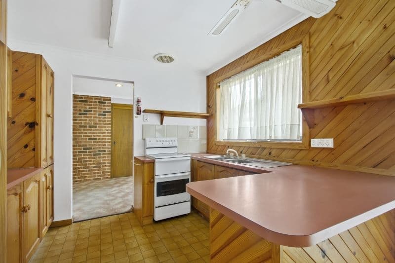 32 Cook Avenue, Surf Beach - Thumbnail 7