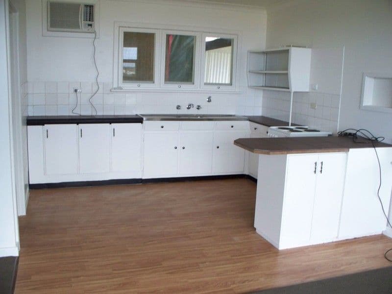 18 Kiama Avenue, PORT LINCOLN SA 5606, Port Lincoln - Thumbnail 3