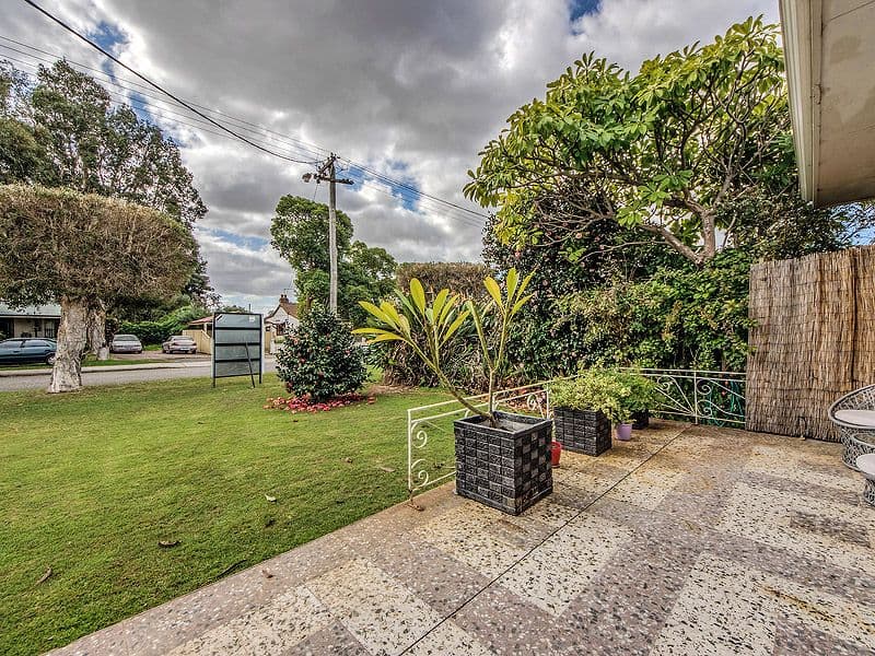 121 Anzac Terrace, Bassendean WA 6054, Bassendean - Thumbnail 4