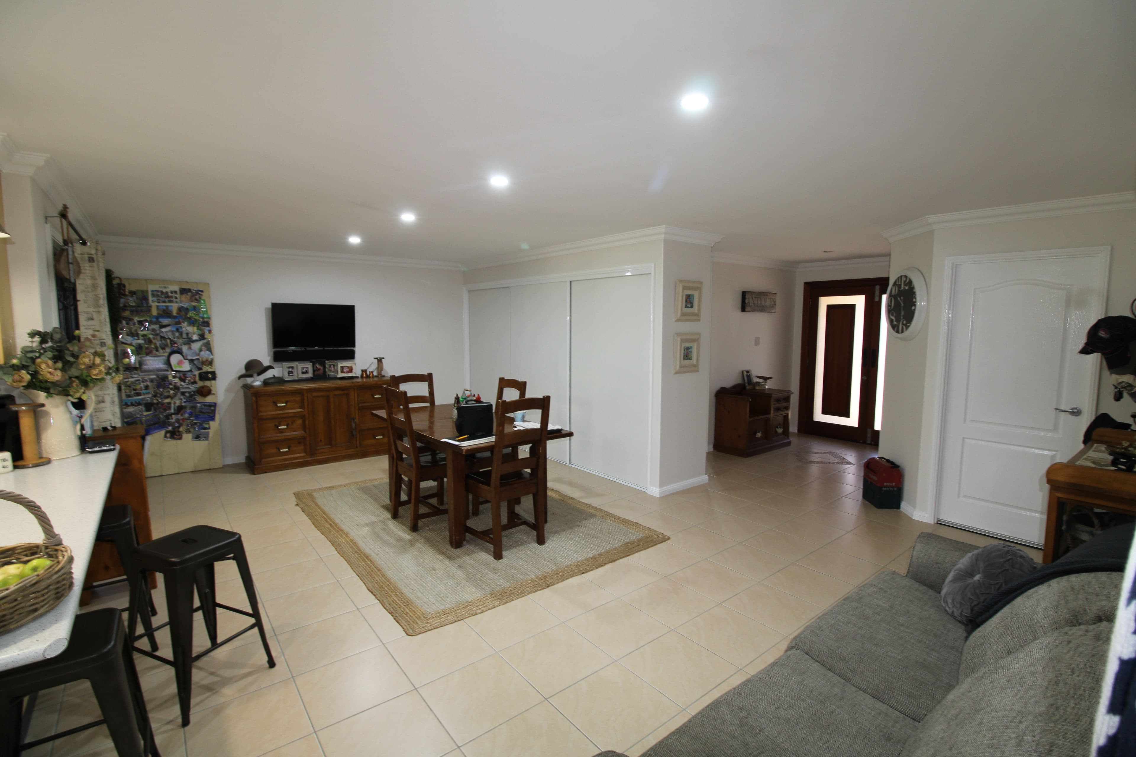 5 Coombs Court, Emerald QLD 4720, Emerald - Thumbnail 5