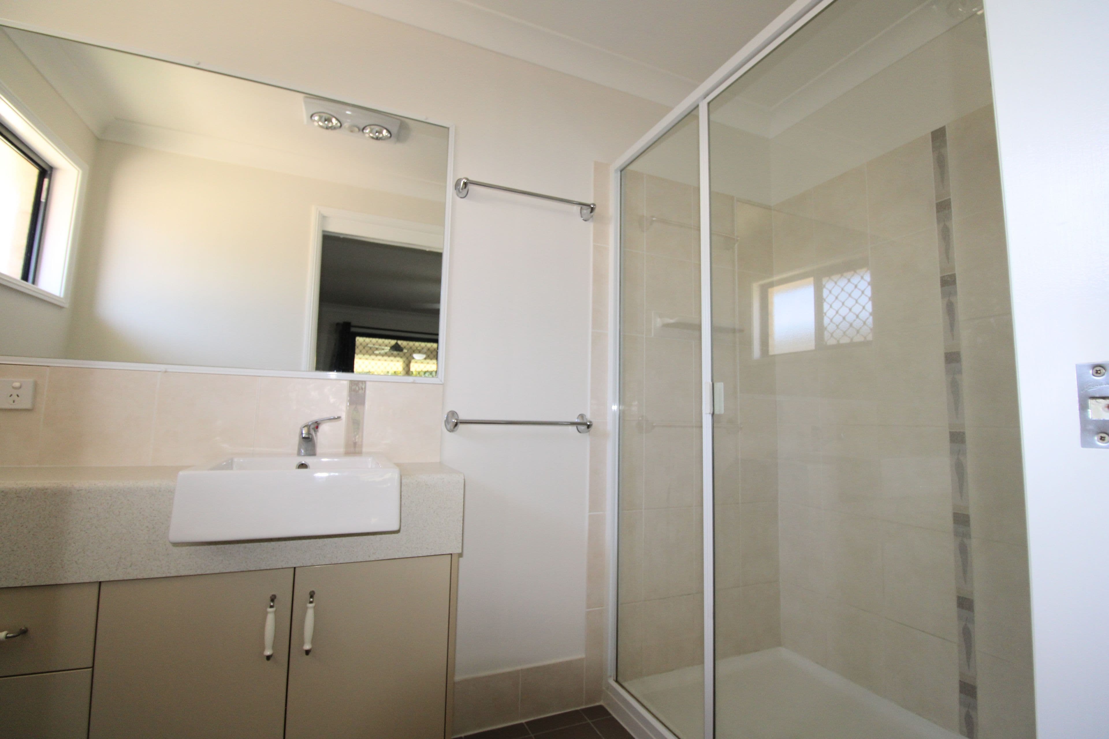 5 Coombs Court, Emerald QLD 4720, Emerald - Thumbnail 7