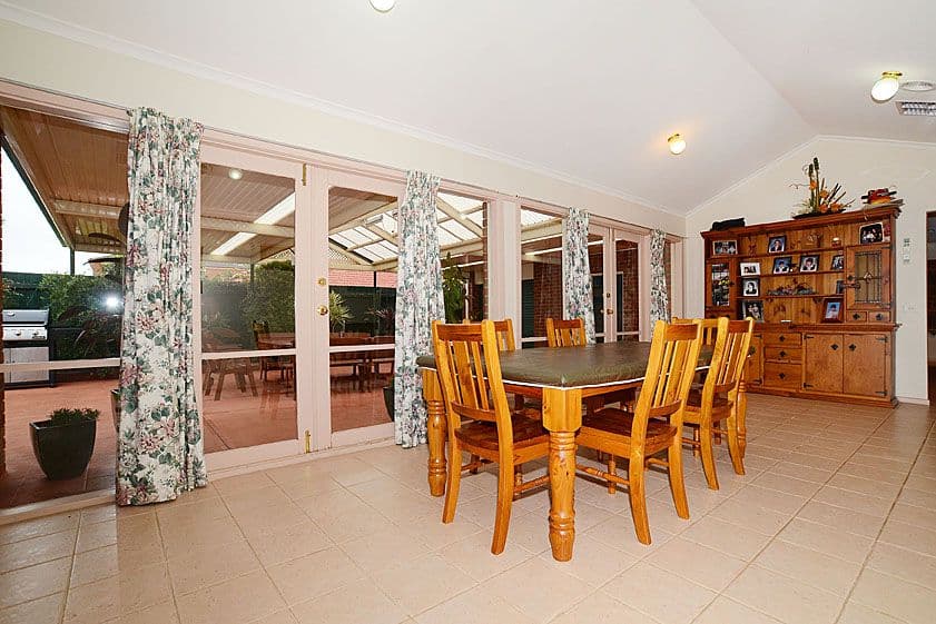 37 Exmouth Road, CRAIGIEBURN VIC 3064, Craigieburn - Thumbnail 3