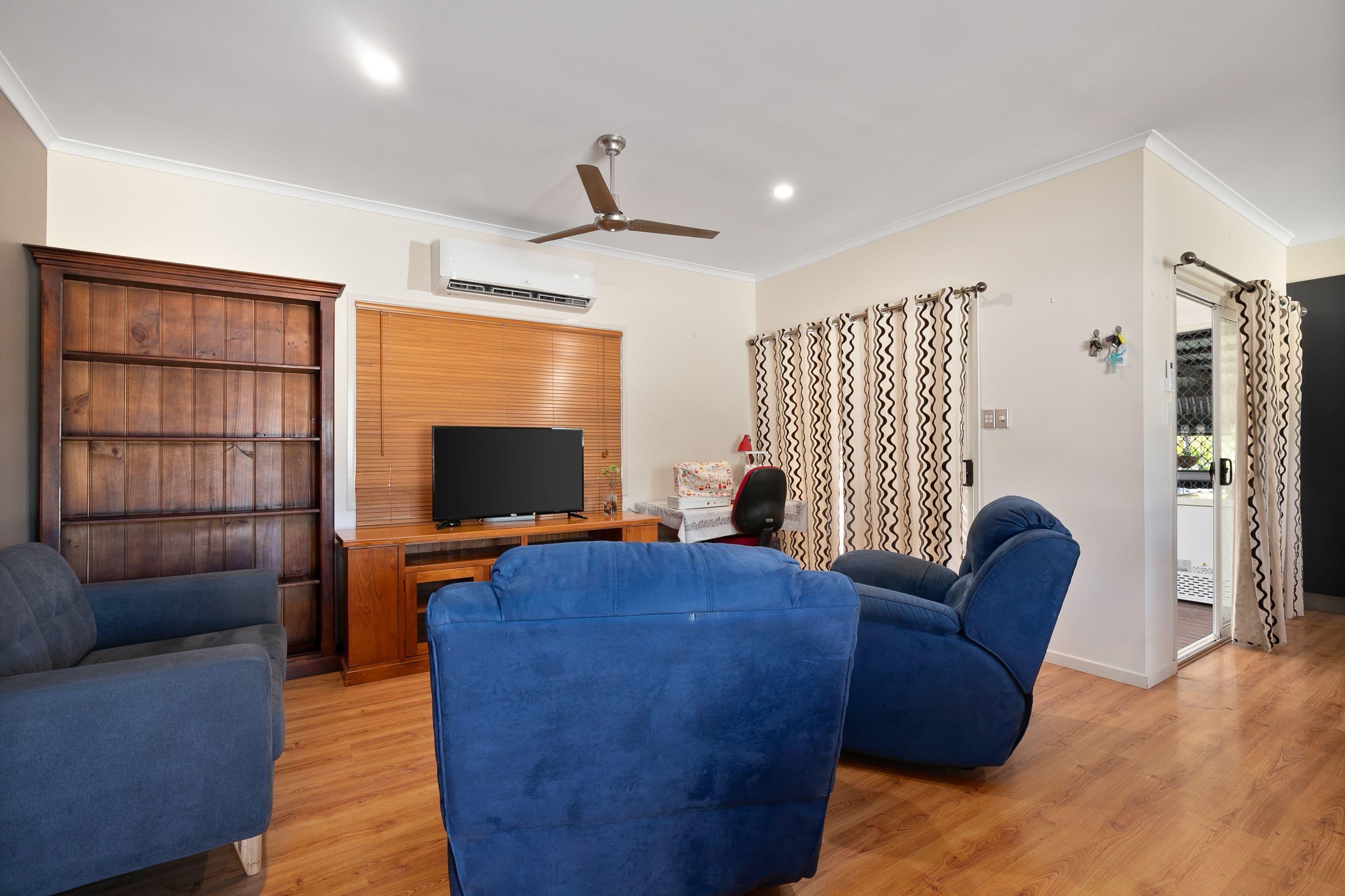 8 Barry Street, Emerald QLD 4720, Emerald - Thumbnail 8