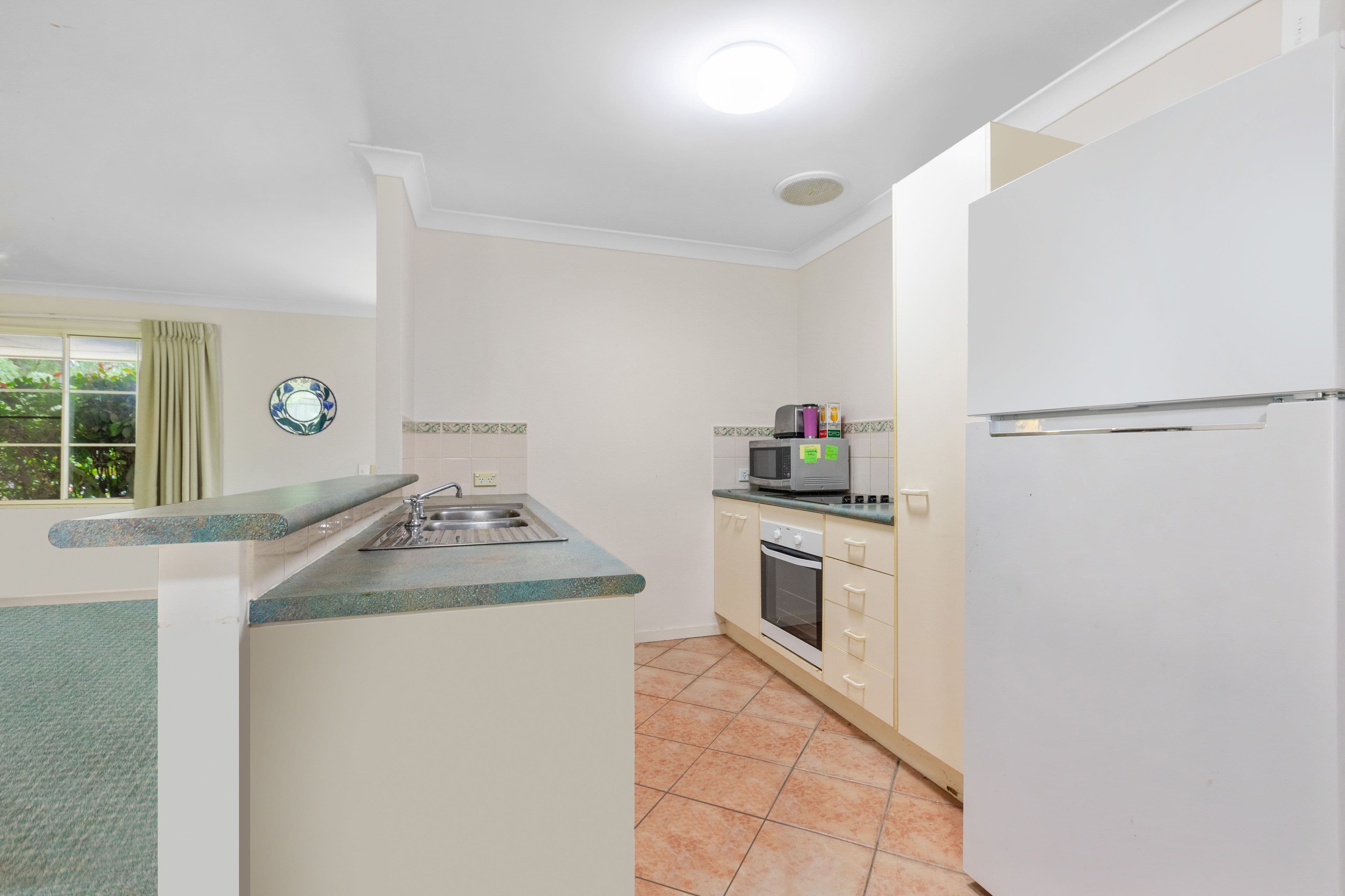 8 Oxford Close, Sippy Downs QLD 4556, Sippy Downs - Thumbnail 2