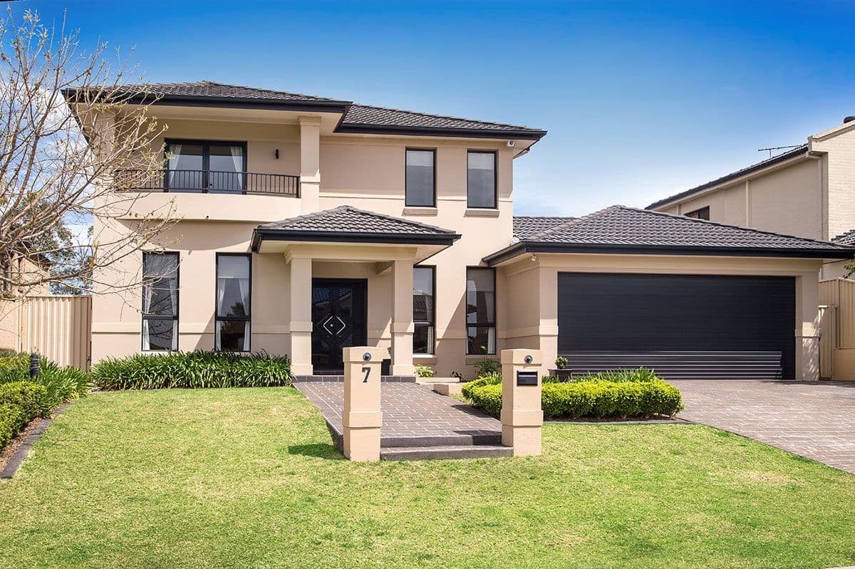 7 Doyle Street, Barden Ridge - Image 1