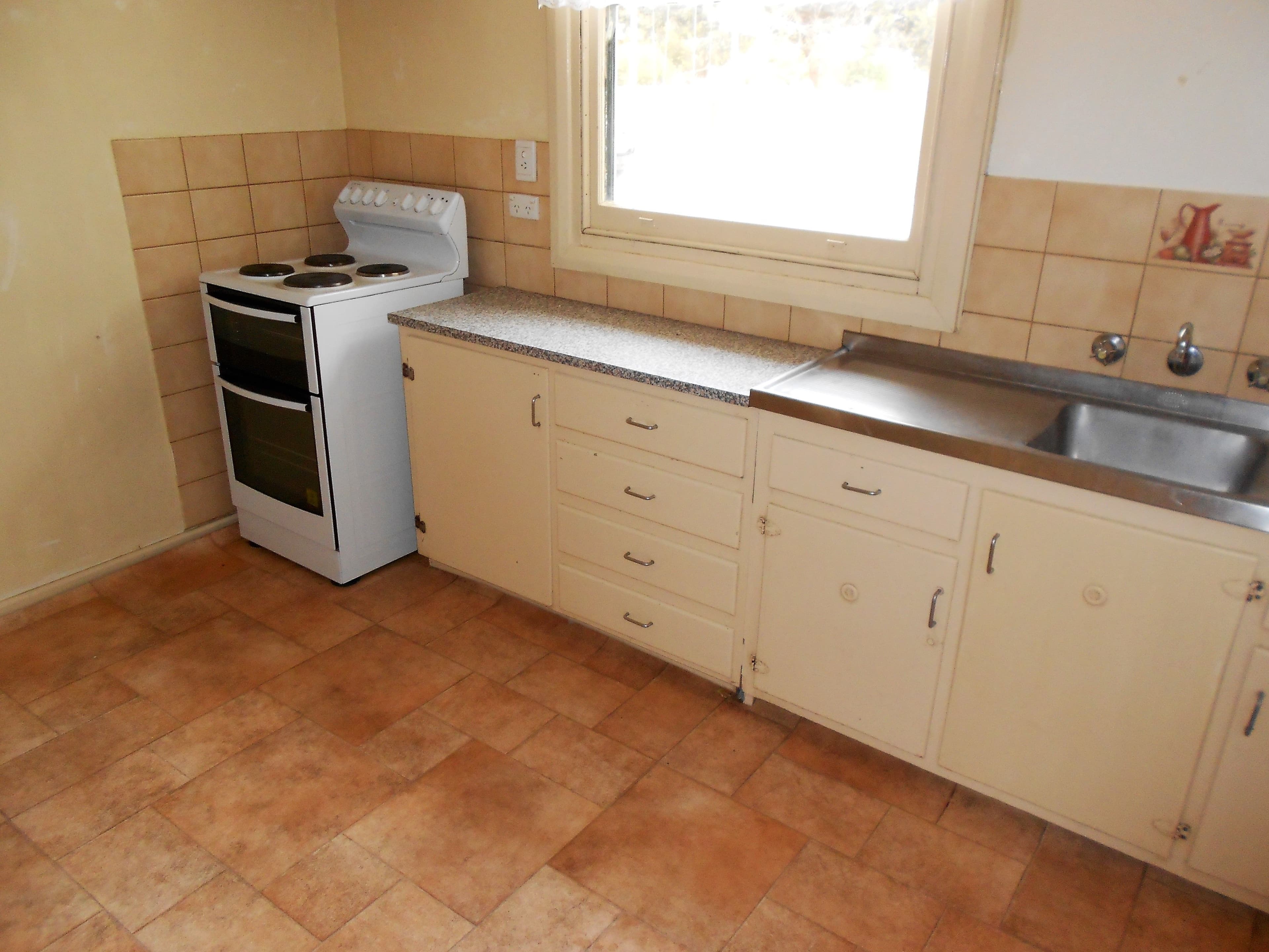208 Victoria Parade, Bordertown SA 5268, Bordertown - Thumbnail 2