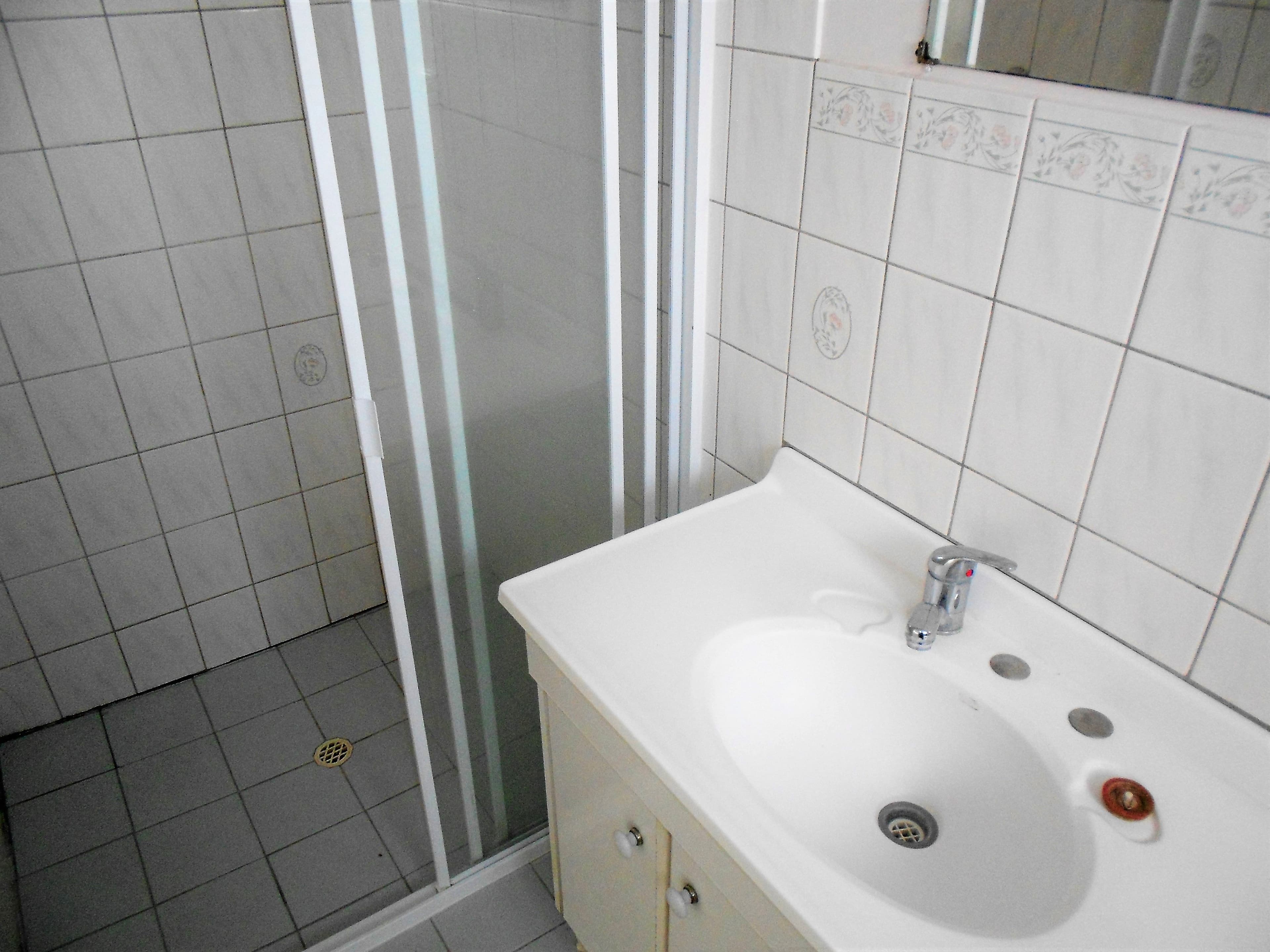208 Victoria Parade, Bordertown SA 5268, Bordertown - Thumbnail 3