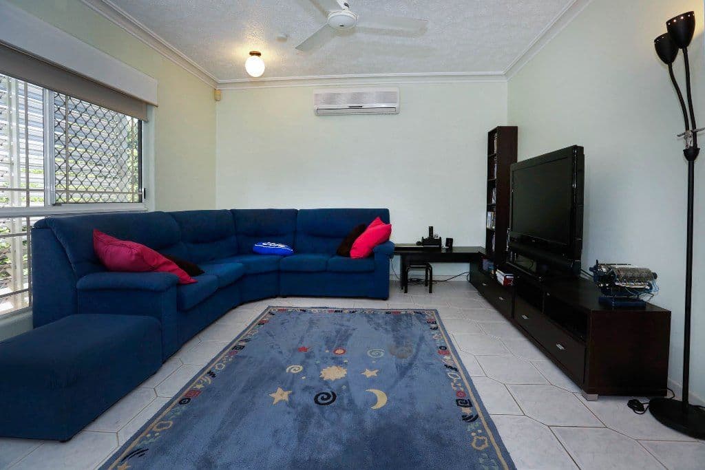 6 Santa Lucia Drive, MOUNT LOUISA QLD 4814, Mount Louisa - Thumbnail 5