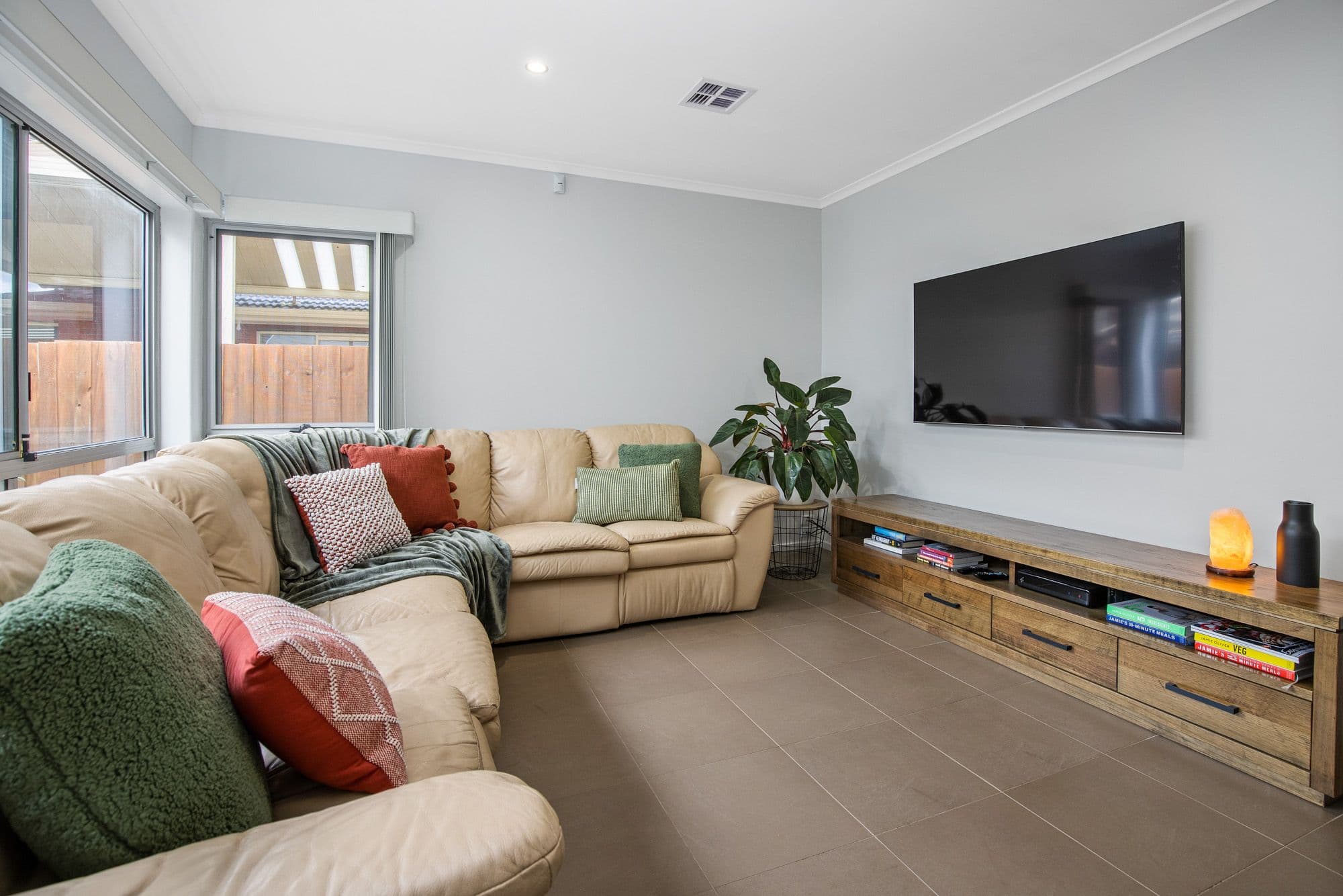 10 Travis Court, Hoppers Crossing VIC 3029, Hoppers Crossing - Thumbnail 5