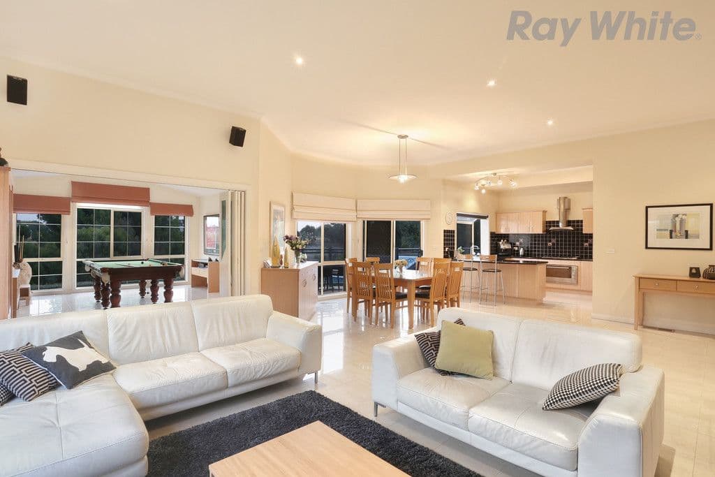 53 Burrowye Crescent, Keilor VIC 3036, Keilor - Thumbnail 5