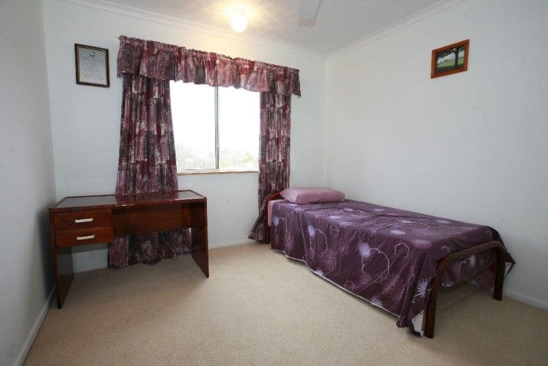 1 Hodel Street, ROSSLEA QLD 4812, Rosslea - Thumbnail 4