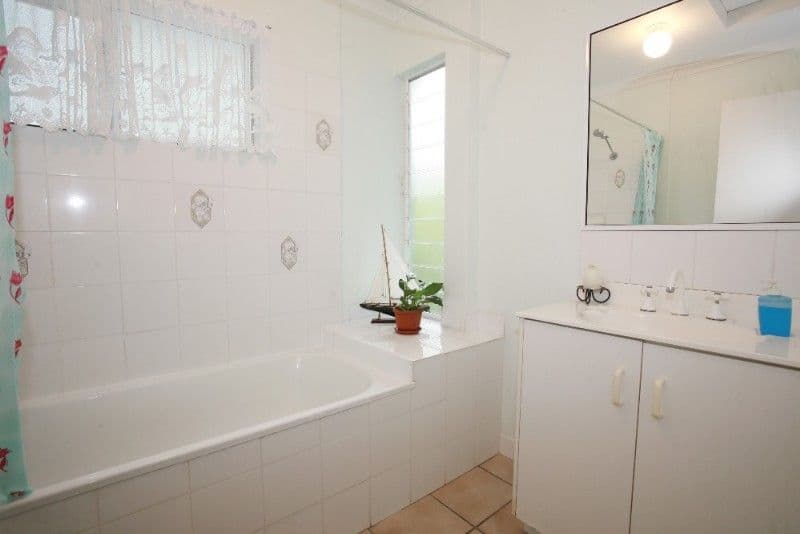 1 Hodel Street, ROSSLEA QLD 4812, Rosslea - Thumbnail 6