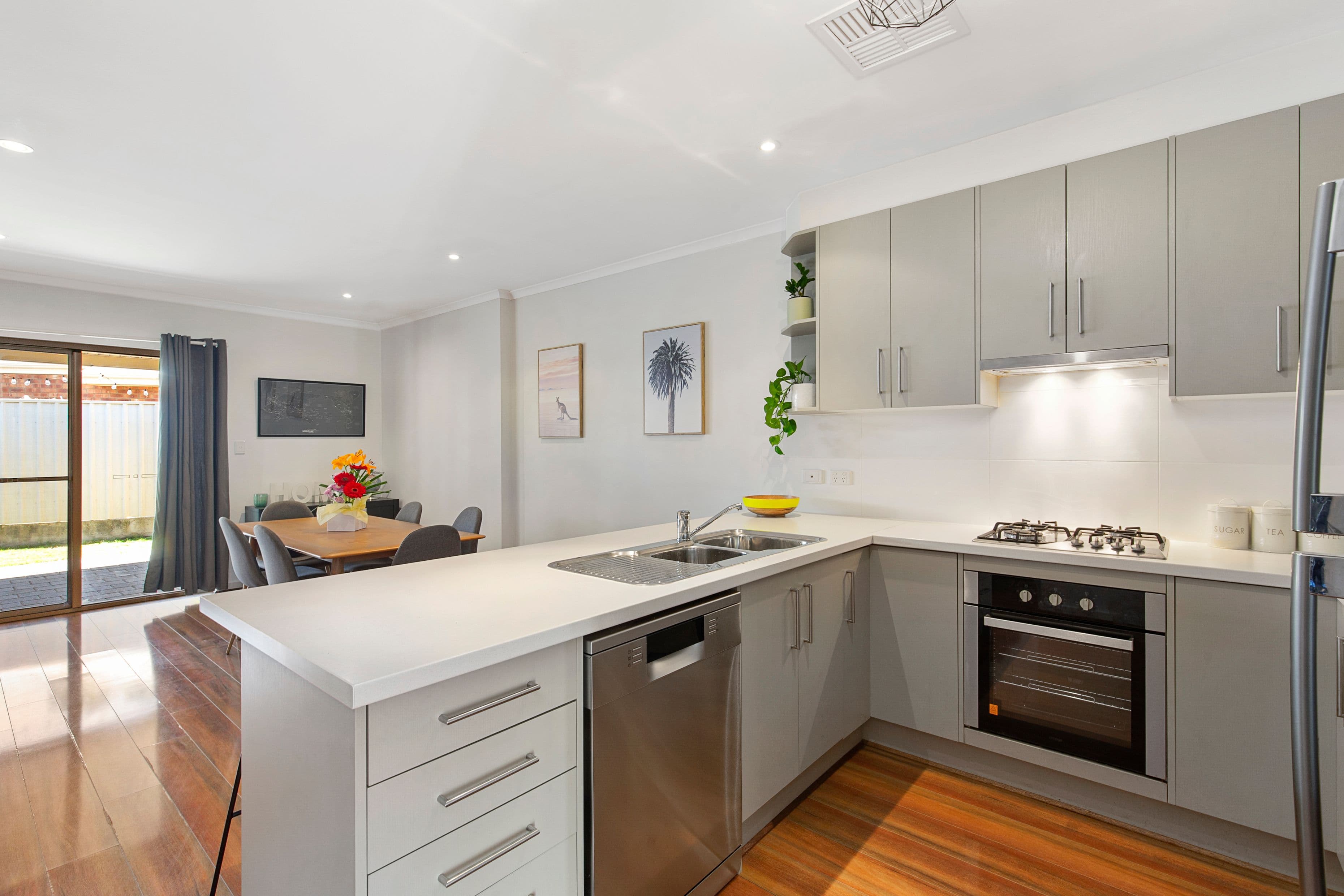 10A Carlton Street, Oaklands Park SA 5046, Oaklands Park - Thumbnail 2