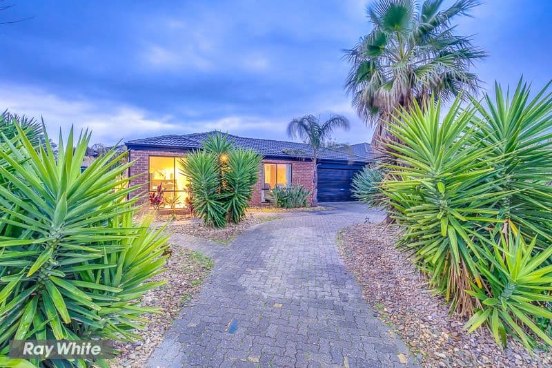 10 Carissa Circuit, Werribee VIC 3030, Werribee - Thumbnail 2