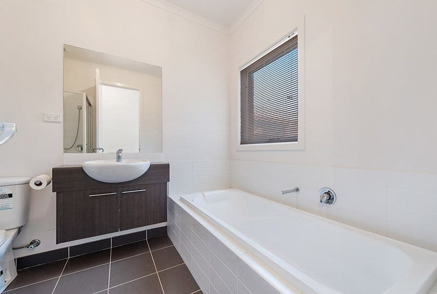 64 Corringa Way, Craigieburn VIC 3064, Craigieburn - Thumbnail 6