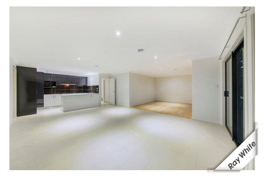 96 Diamantina Crescent, KALEEN ACT 2617, Kaleen - Thumbnail 3