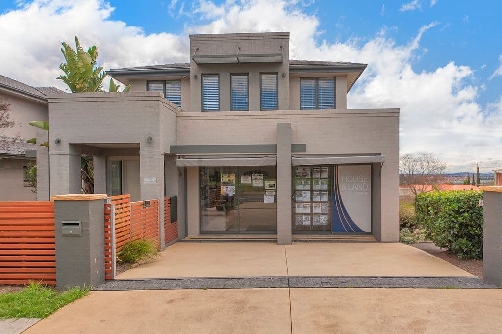 239 Cedar Road, CASULA NSW 2170, Casula - Image 1