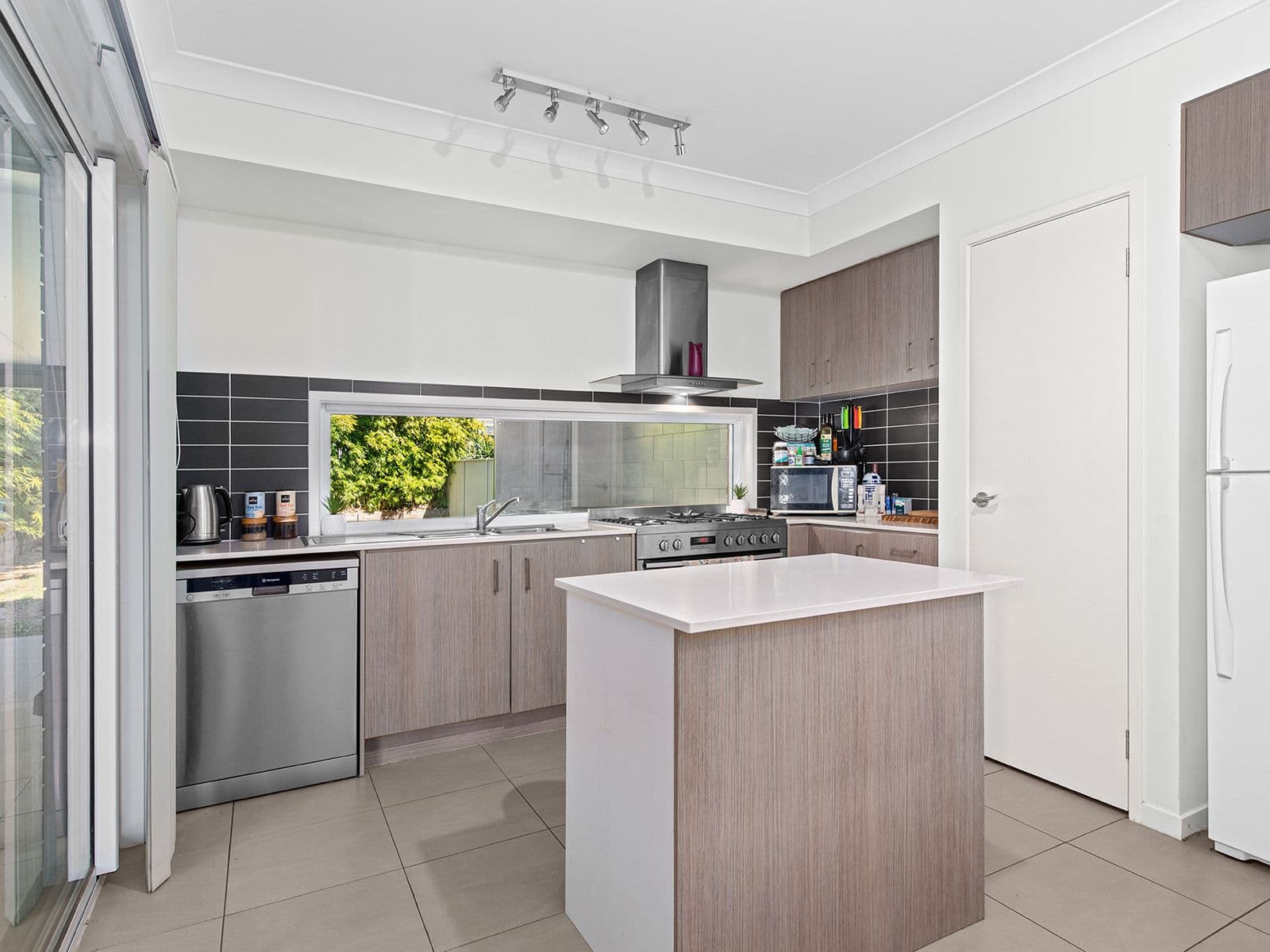 37 Park Street, Banyo QLD 4014, Banyo - Thumbnail 6