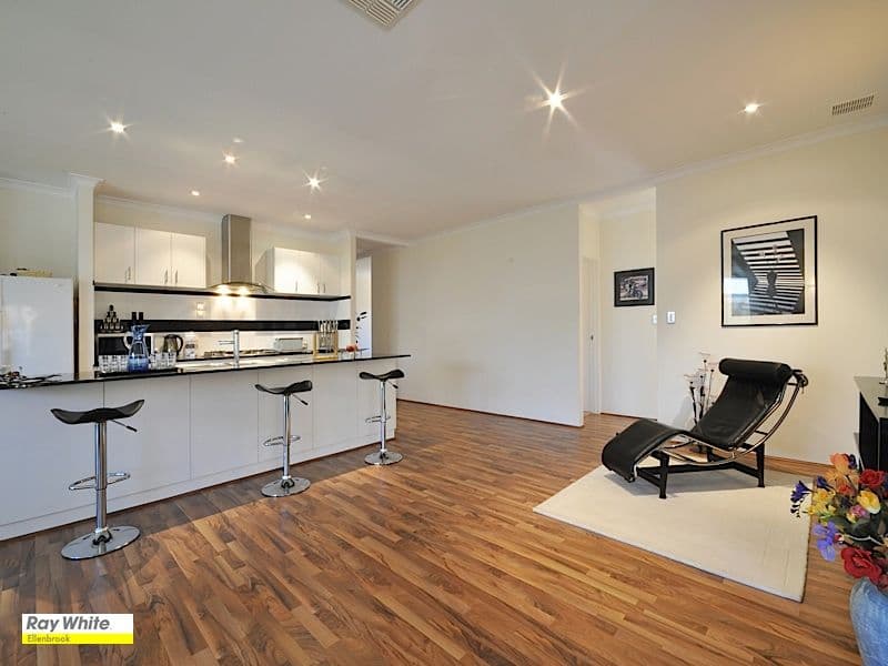 8 Stott Way, ELLENBROOK WA 6069, Ellenbrook - Thumbnail 4