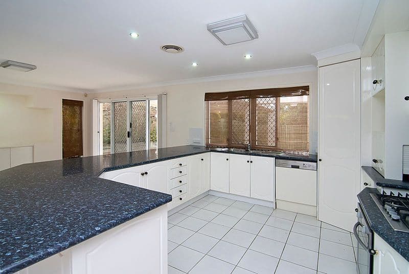 18 Violet Place, CALAMVALE QLD 4116, Calamvale - Thumbnail 2