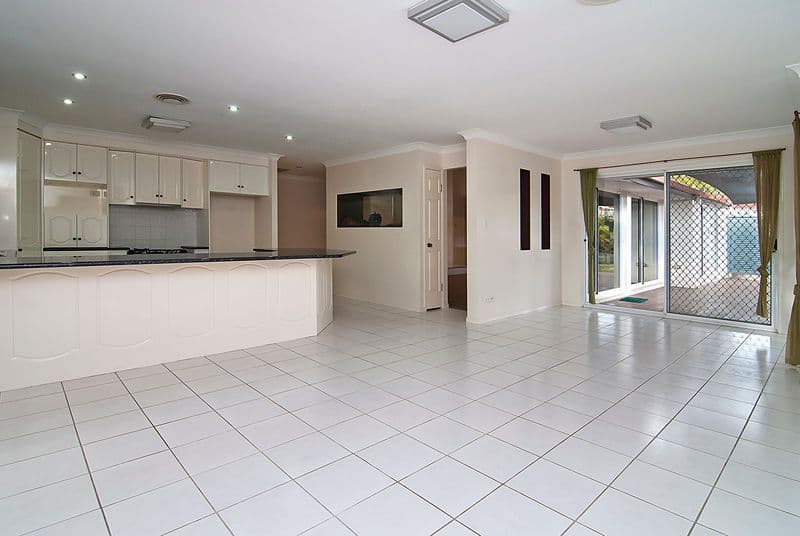 18 Violet Place, CALAMVALE QLD 4116, Calamvale - Thumbnail 5