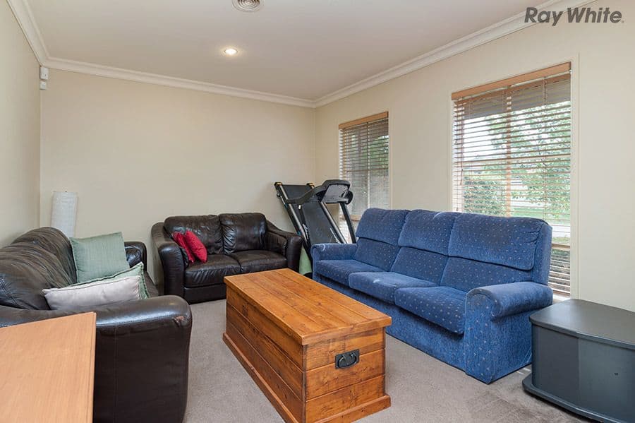 1 Osmond Place, Caroline Springs VIC 3023, Caroline Springs - Thumbnail 4