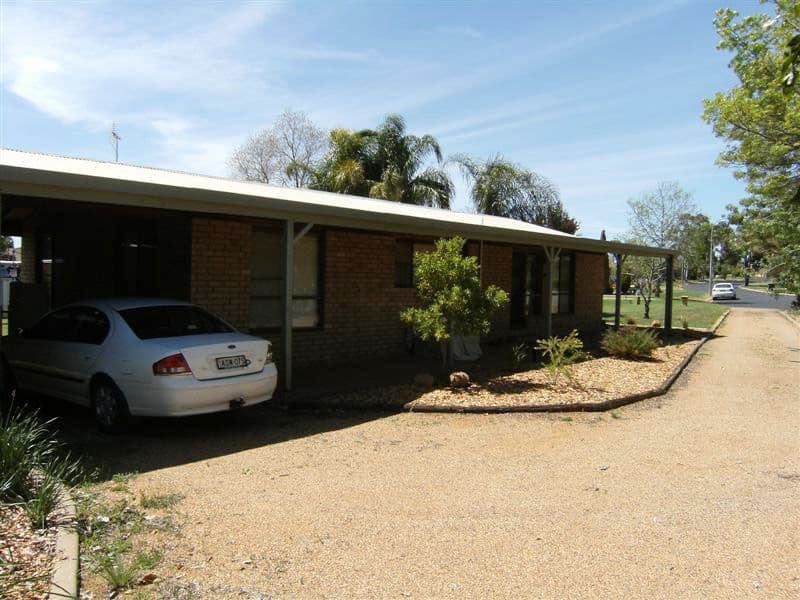 21   Sandringham Place, DUBBO NSW 2830, Dubbo - Thumbnail 8