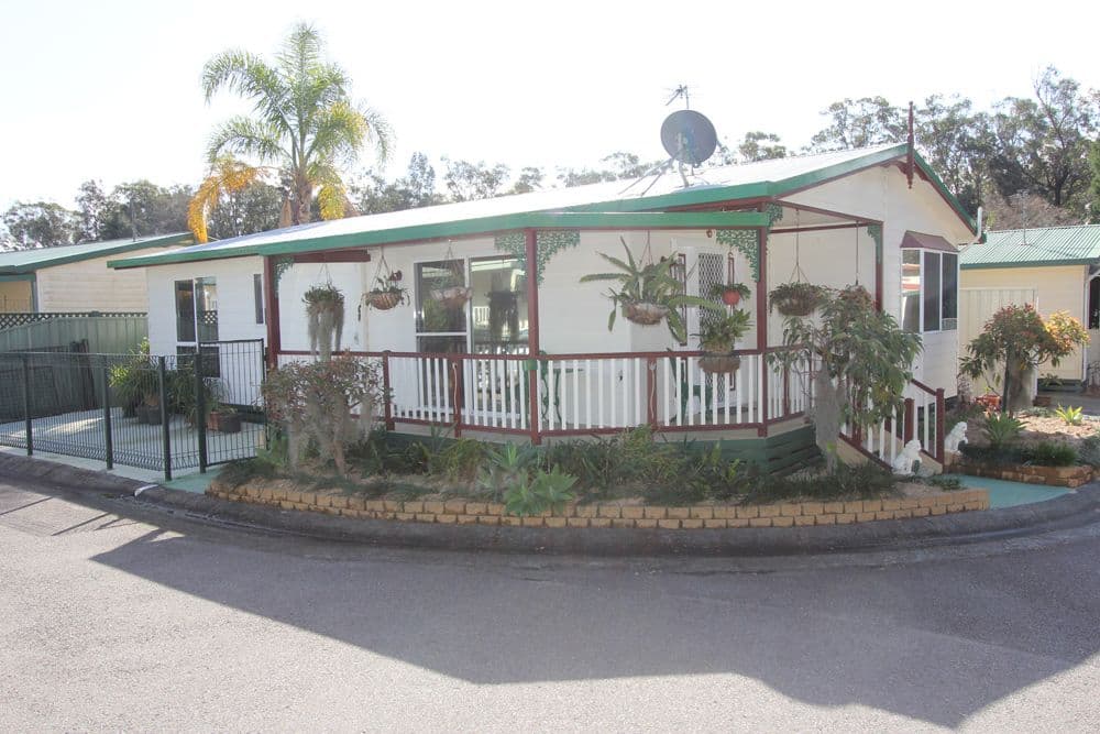 19 Sixth Avenue, Green Point - Image 1