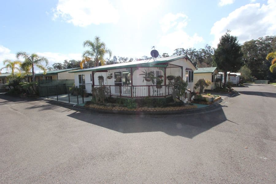 19 Sixth Avenue, Green Point - Thumbnail 2