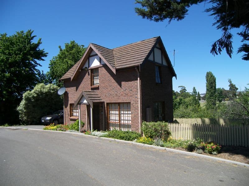 15 Alanvale Road, NEWNHAM TAS 7248, Newnham - Thumbnail 6