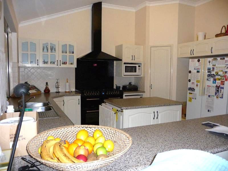 48 Ridgetop Trail, BULLSBROOK WA 6084, Bullsbrook - Thumbnail 2