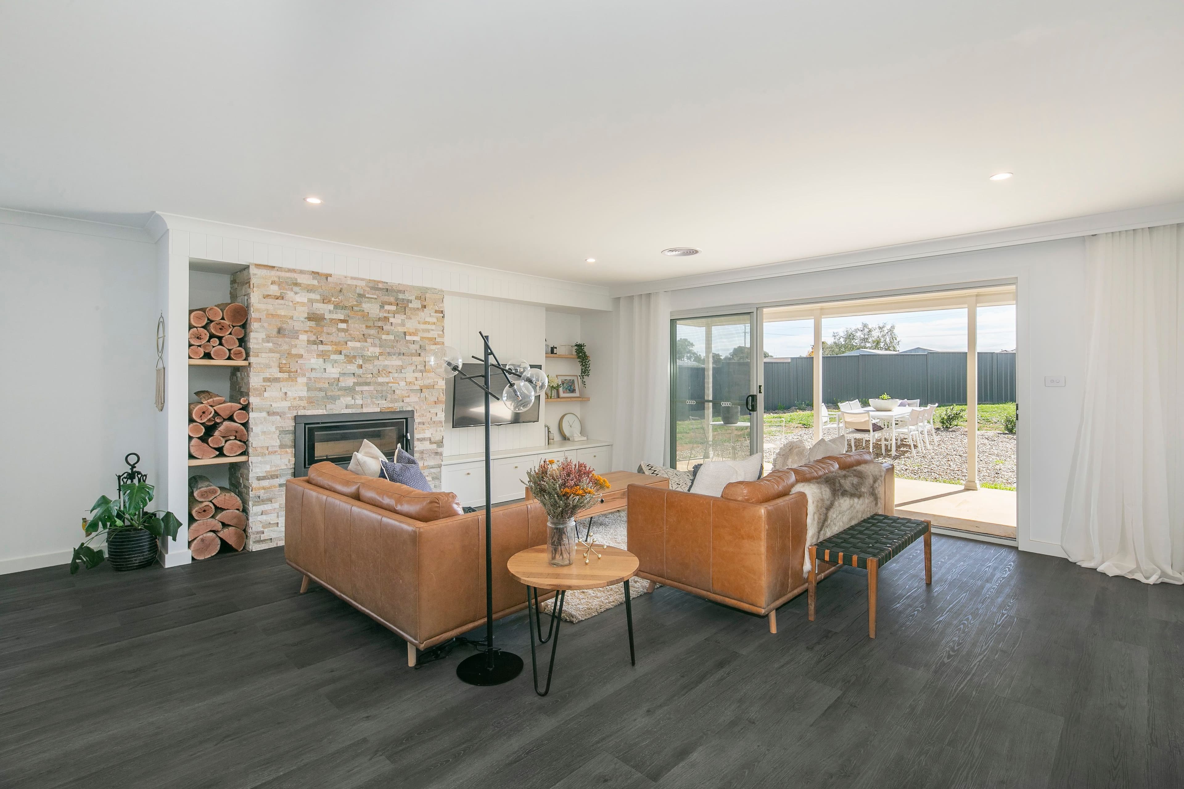 6 Graham Crescent, Crookwell NSW 2583, Crookwell - Thumbnail 2
