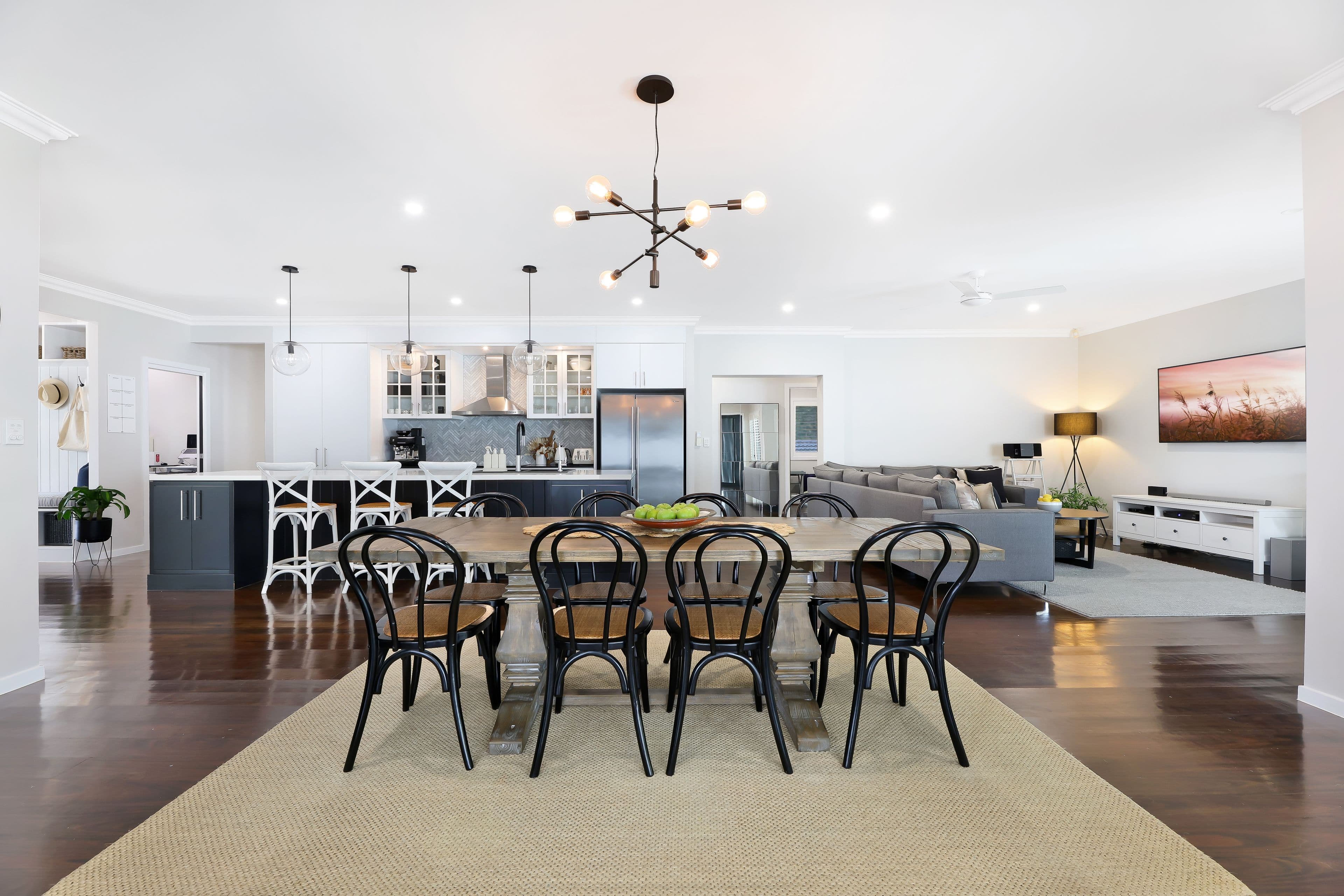 8 Bristol Place, Arundel QLD 4214, Arundel - Thumbnail 6