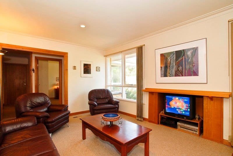 42 THOMAS Street, CROYDON SOUTH VIC 3136, Croydon South - Thumbnail 2