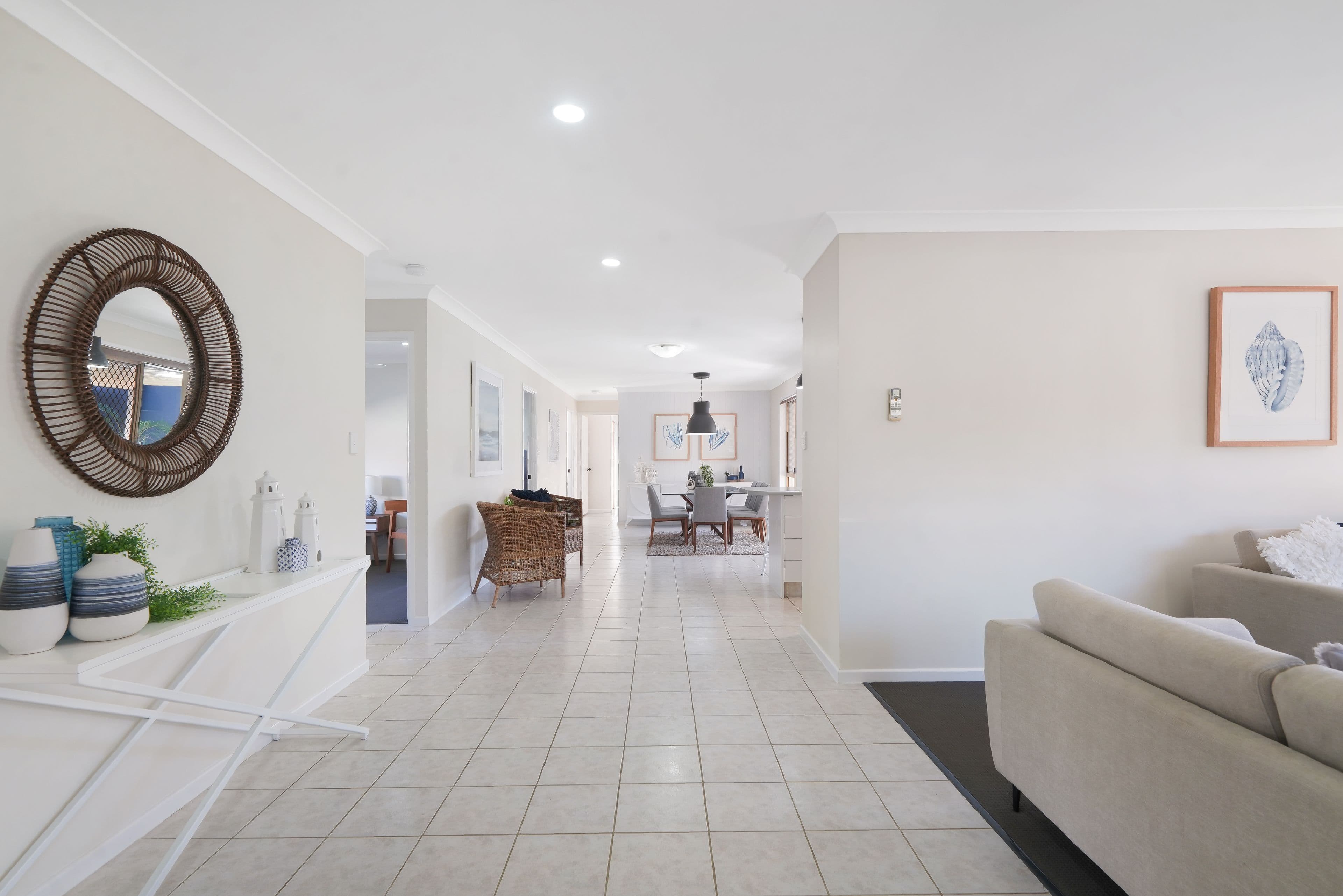 24 Queen Charlotte Court, Mudgeeraba QLD 4213, Mudgeeraba - Thumbnail 3