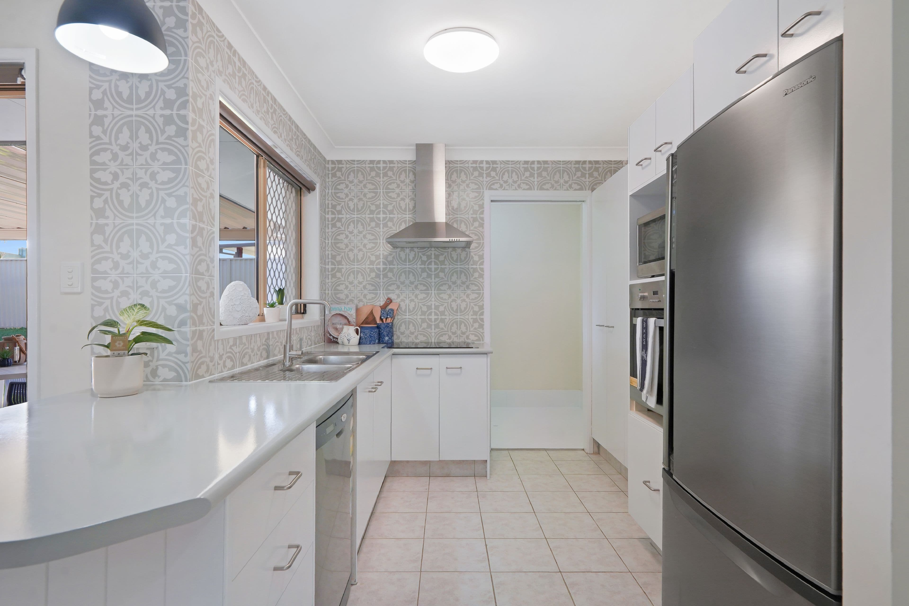 24 Queen Charlotte Court, Mudgeeraba QLD 4213, Mudgeeraba - Thumbnail 5