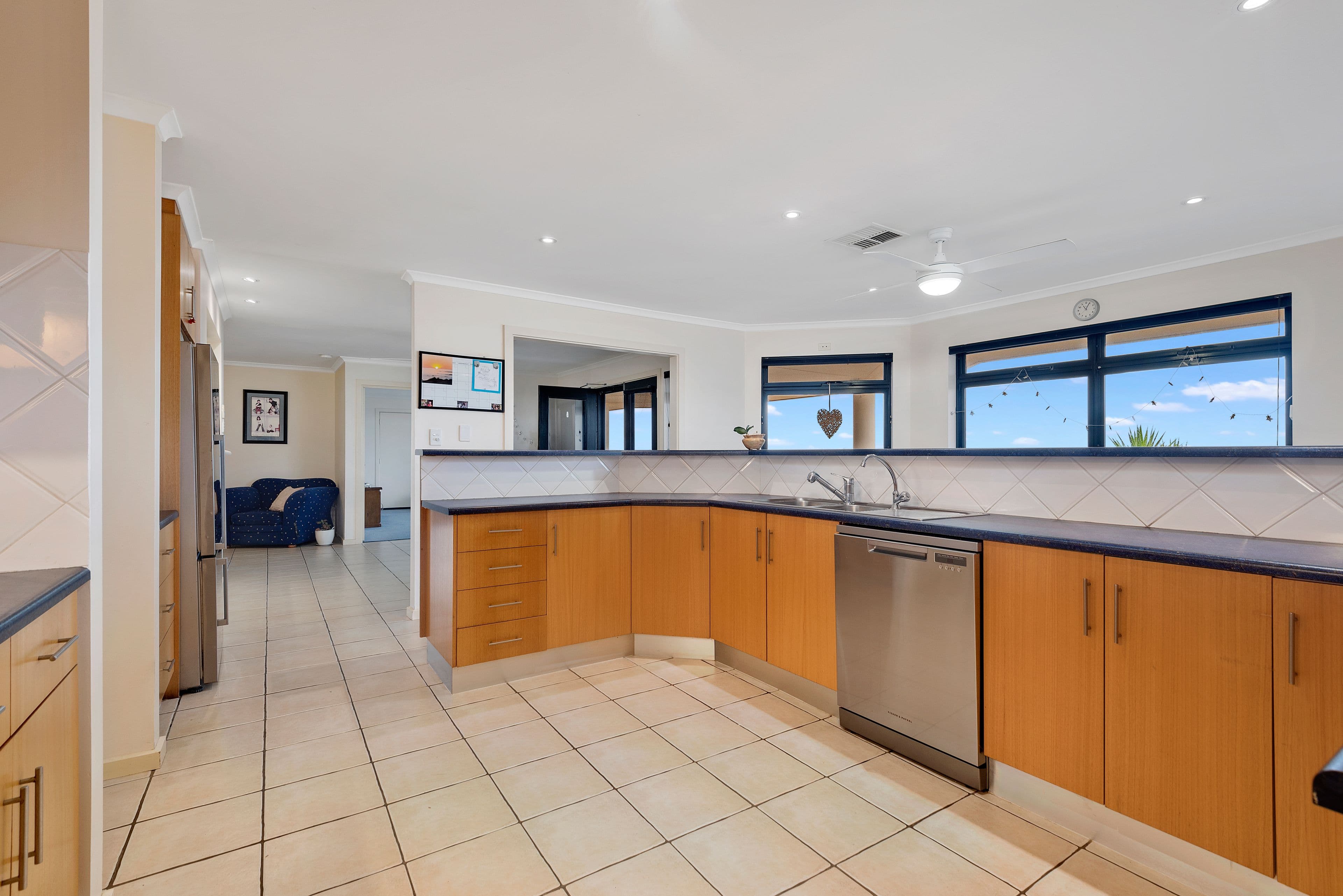 3 Palmer Esplanade, North Beach SA 5556, North Beach - Thumbnail 8