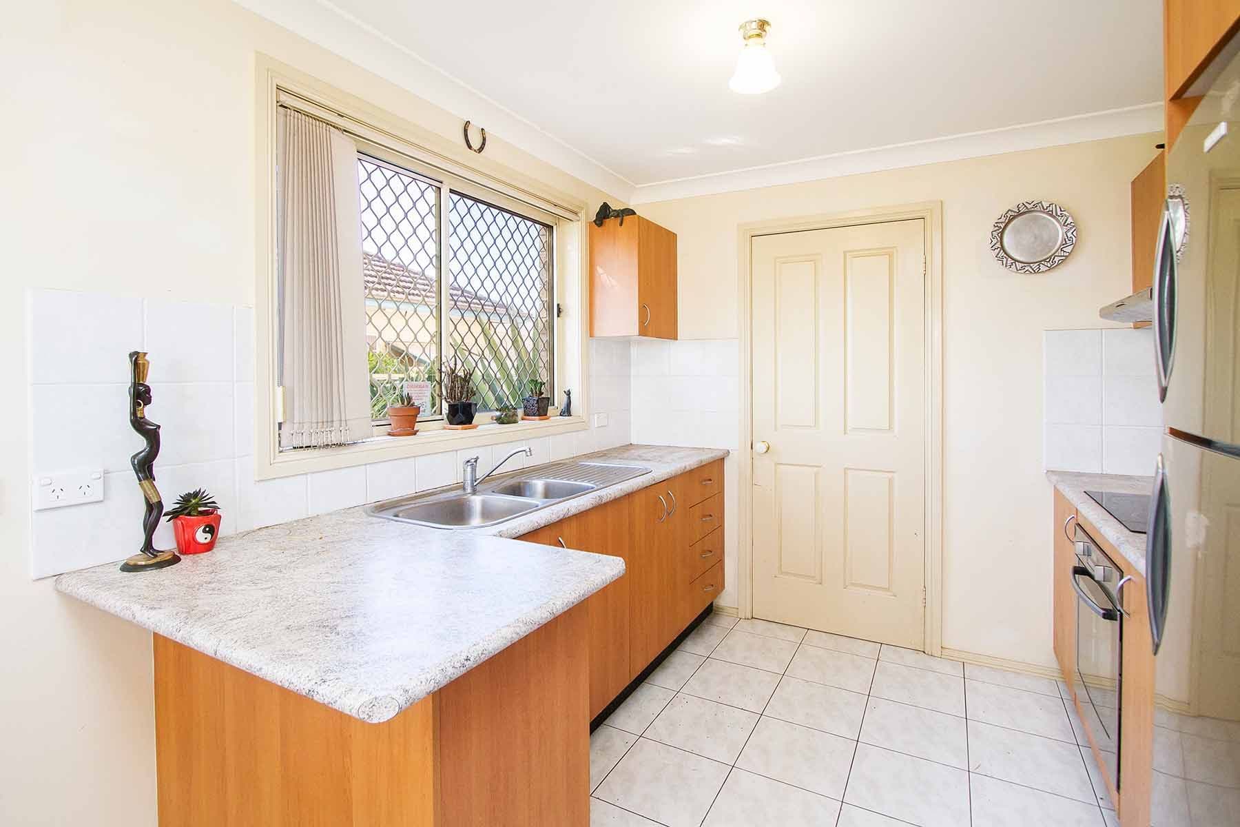 25 Flowerdale Road, Liverpool NSW 2170, Liverpool - Thumbnail 3