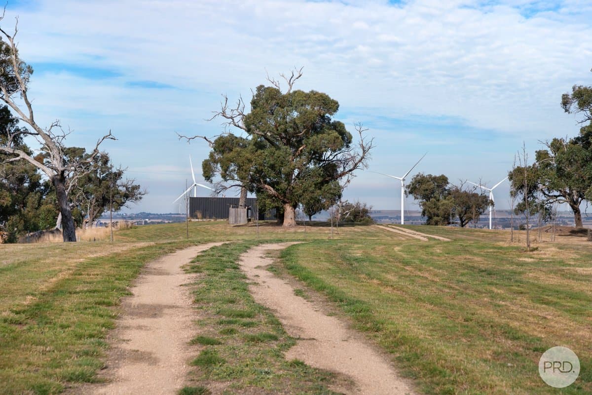 1 Ellis Road, BEAUFORT VIC 3373, Beaufort - Thumbnail 2