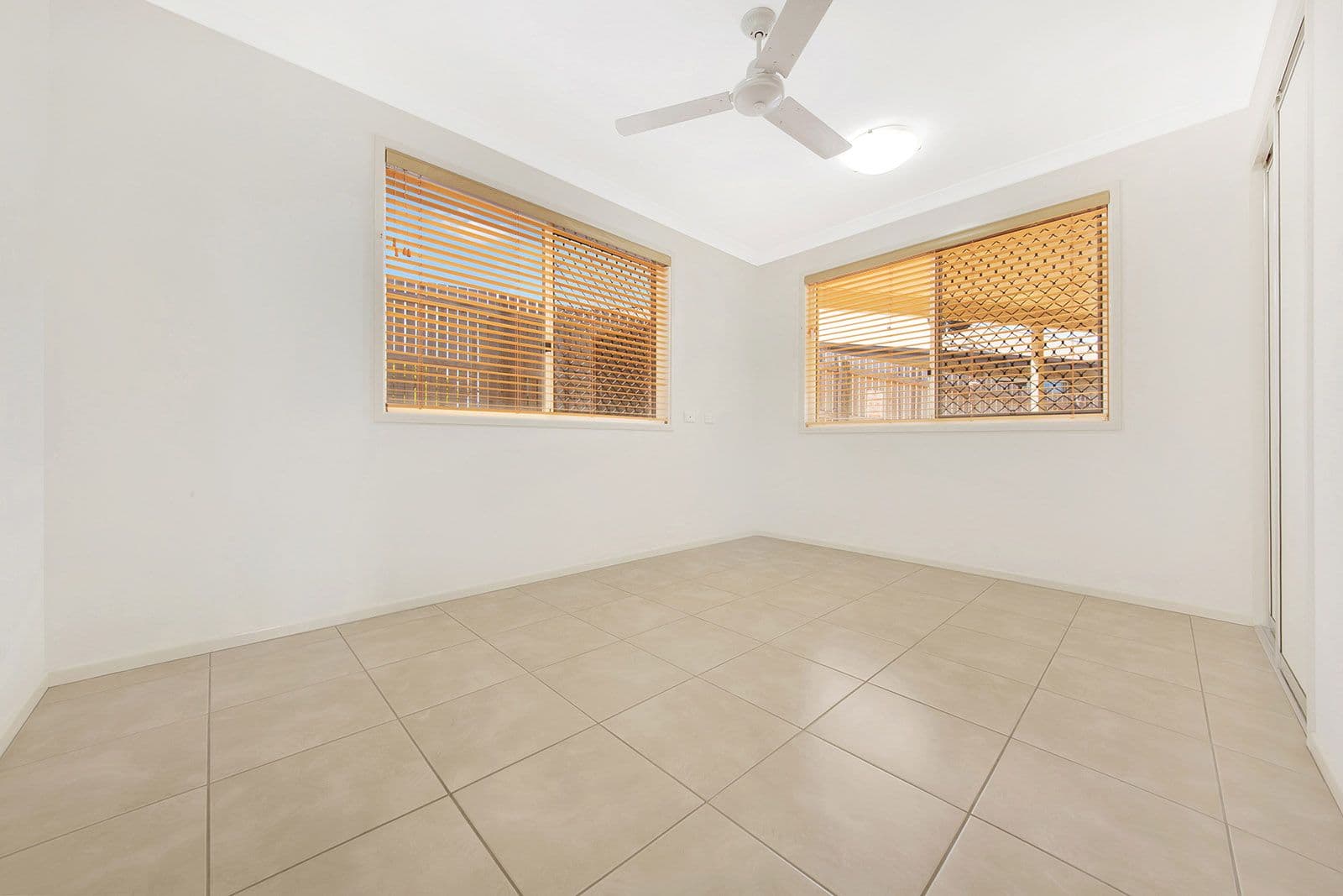 24 Liriope Drive, Kirkwood QLD 4680, Kirkwood - Thumbnail 5
