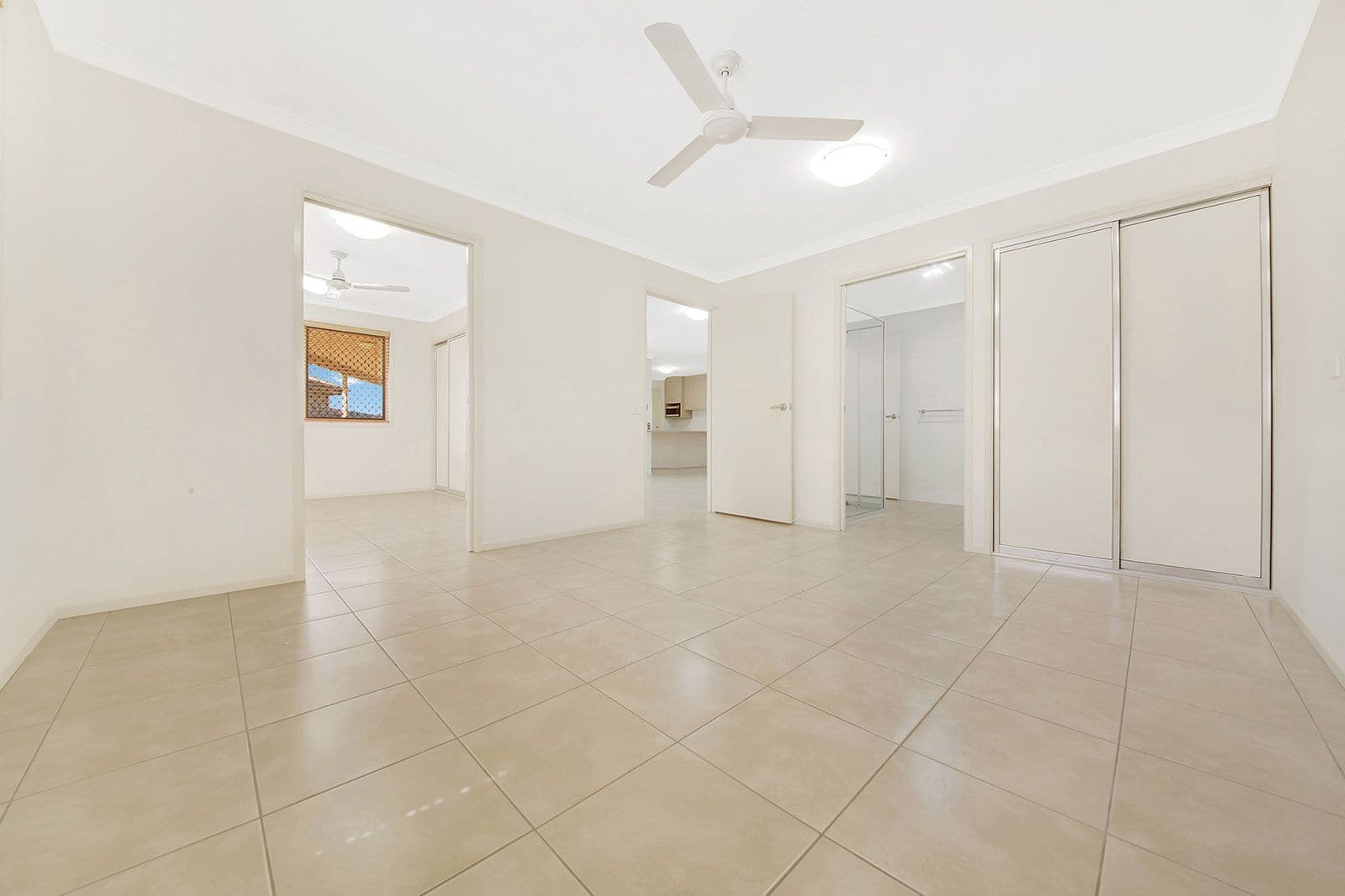 24 Liriope Drive, Kirkwood QLD 4680, Kirkwood - Thumbnail 7